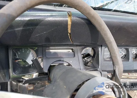 1994 Jeep Wrangler / Yj S z USA, uszkodzony, nr VIN 1J4FY19P1RP465670